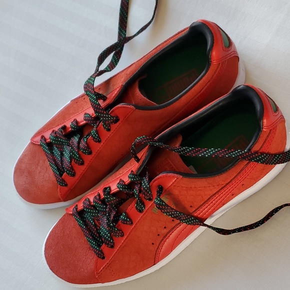 Puma Clude Suede Sneakers - Picture 4 of 17